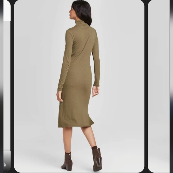 Ribbed Turtleneck Midi Dress - Picture 9 of 10